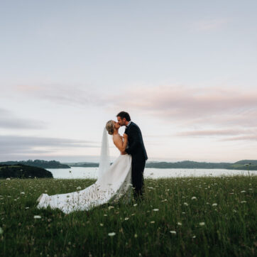 Zoe & Tom’s Wedding | Elliot’s Bay